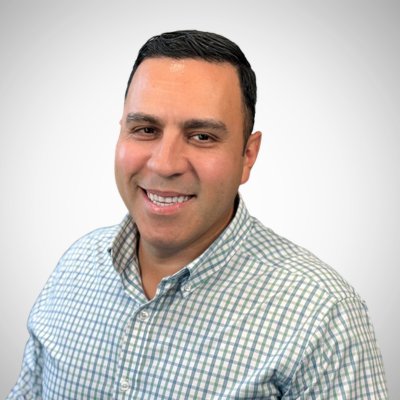 Headshot of Javier Figueroa
